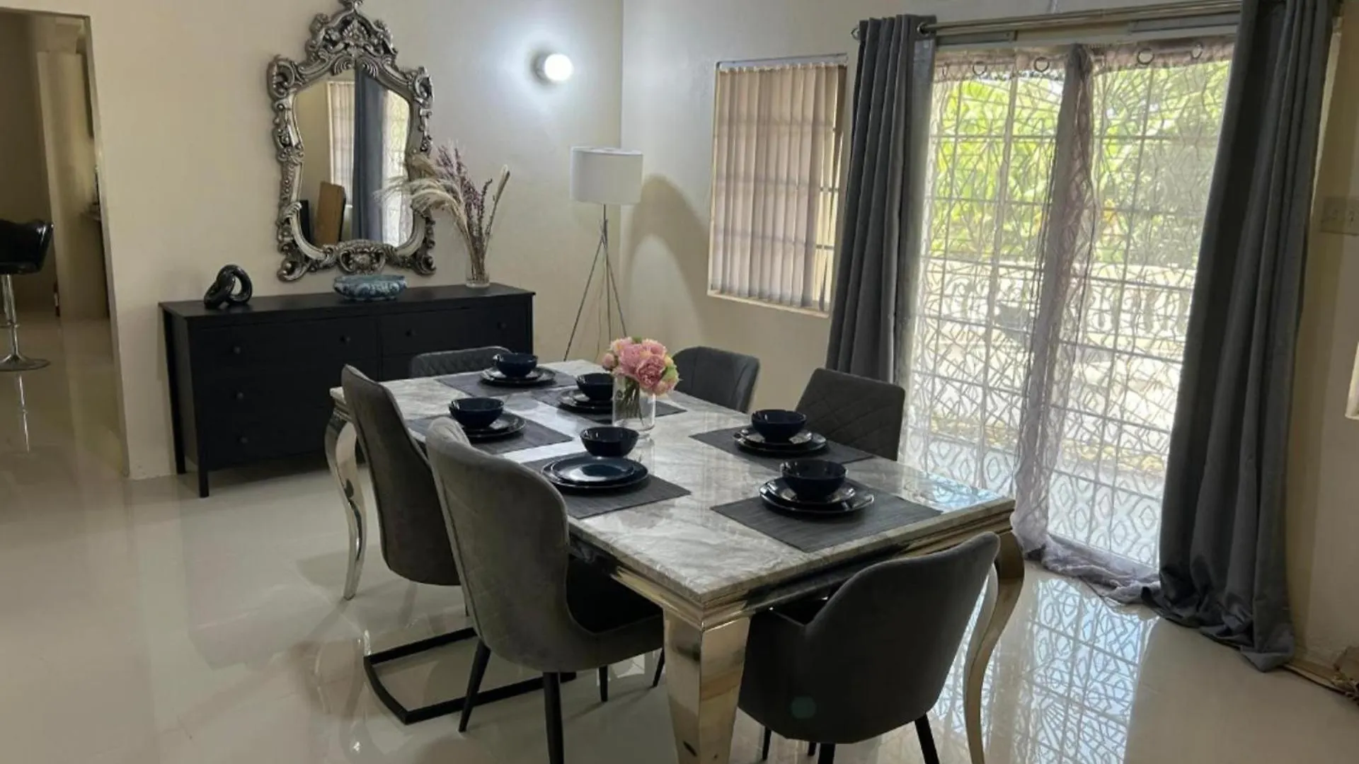 Tropical Paradise Retreat In St Ann'S Priory